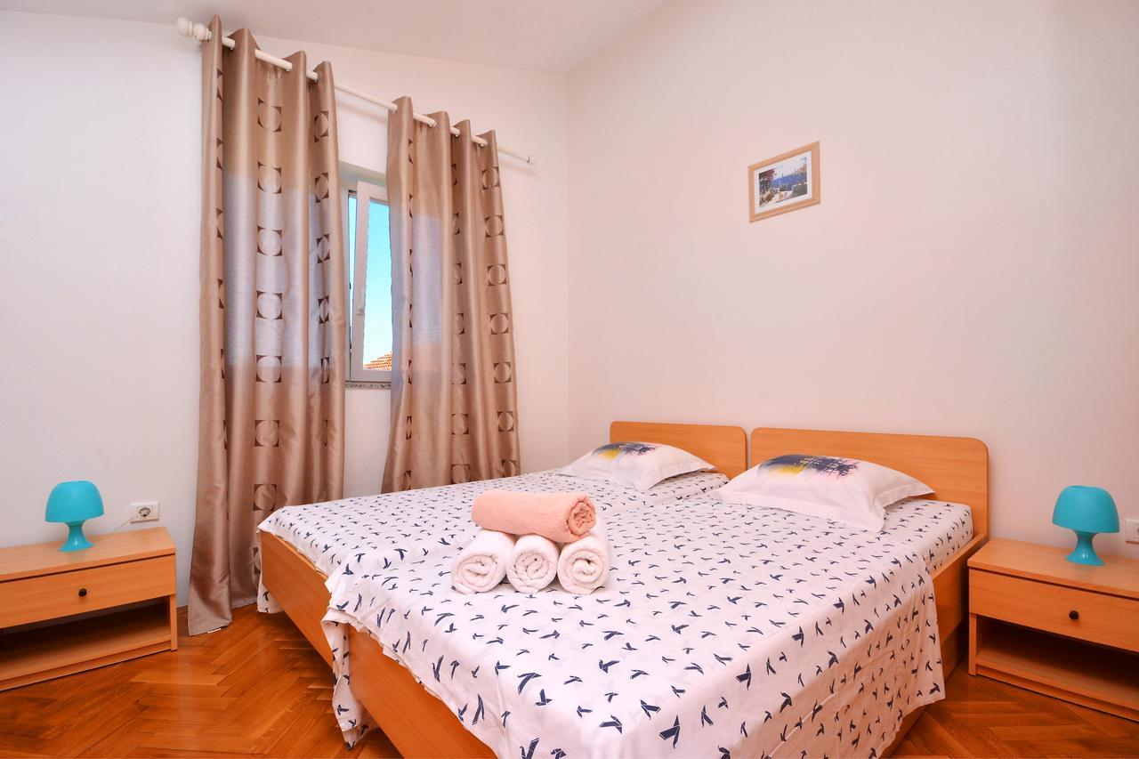 Villa Paris Nečujam Eksteriør billede
